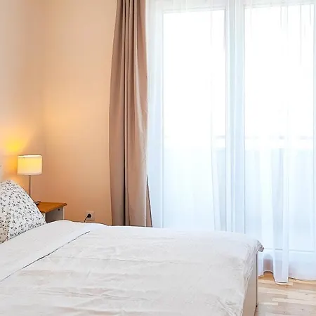 Filinhome Papa Suite 5 Novi Sad Exterior foto